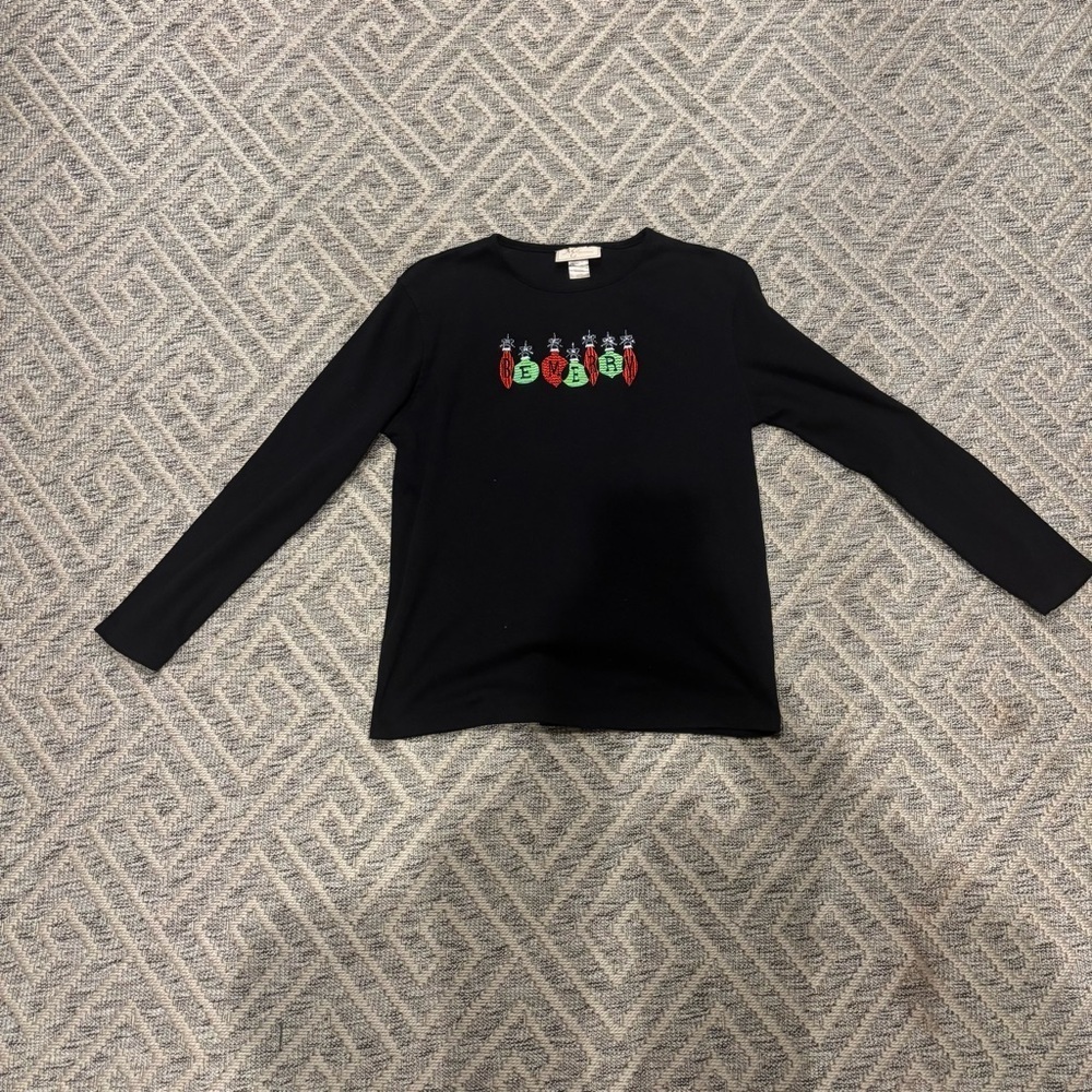 🎄✨ Y2K Festive “Be Merry” Embroidered Holiday Top – Size L ✨🎄 - Picture 3 of 4